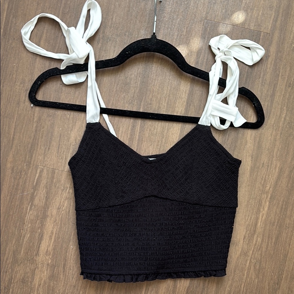 vestique black tank top with white tie straps! NEVER WORN! 🖤🤍